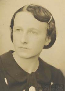 Štěpánka Hotová v r. 1936 [str. 216 – 229]