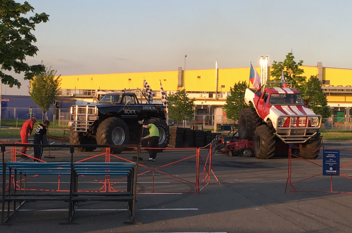 Monster truck show Zelenay