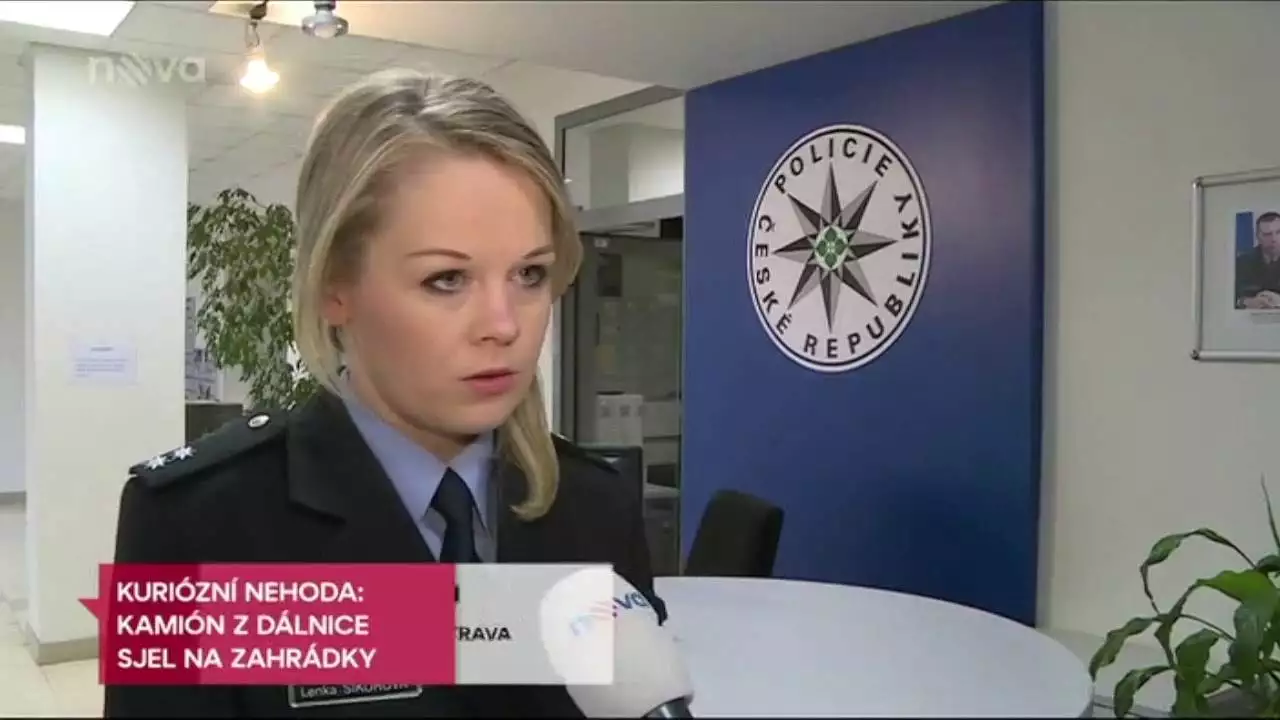 Kamion skončil v zahrádkářské kolonii v Hrabové