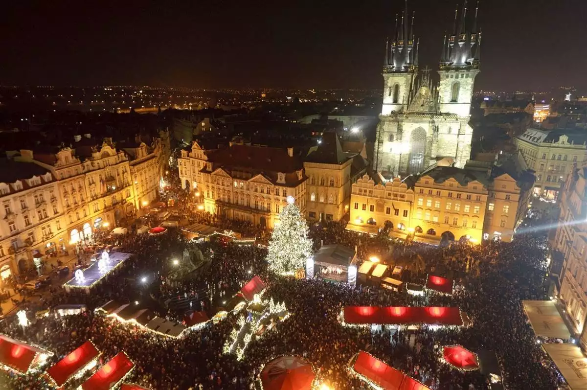 Kapacita vánočního zájezdu do Prahy je naplněna
