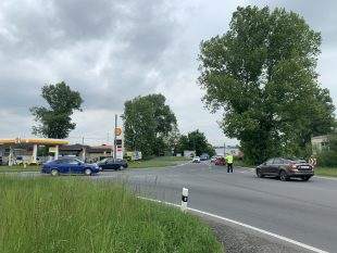 Podařilo se! Policie bude nakonec řídit dopravu v Hrabové na křižovatce u Shell..