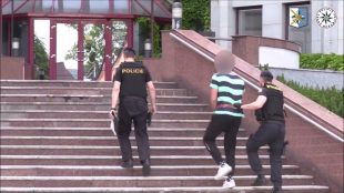 Policie odkryla čachry se zakázkami na Ostravsku. Týká se to i Hrabové?