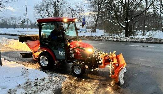 Hrabová: O víkendu napadnou desítky centimetrů sněhu, pomůžete nám?