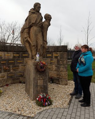 (FOTO) Hrabová: Mezinárodní den památky obětí holocaustu