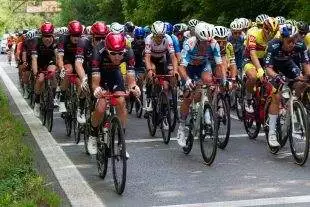 (FOTO) Czech Tour se prohnala Hrabovou