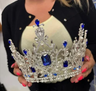 (FOTO) Miss Czech Republic 2025 navštívila školu v Hrabové
