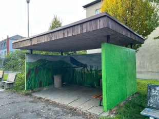 (FOTO) Hrabová: Zastávka na Šídlovci mění svůj vzhled...