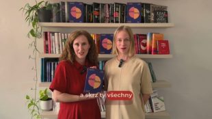 Kateřina Trávníček slaví fantastický úspěch - její kniha Přetíženy je bestseller