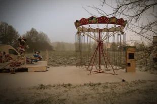 (FOTO) První sníh a pouť v Hrabové