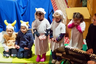 (FOTO) Vánoční vystoupení dětí z MŠ Klubíčko v roce 2025